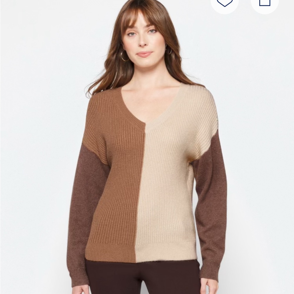 Cream and Tan V-Neck Sweater with Colorblock Design